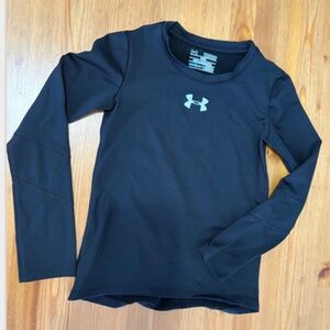 2/15$ Under Armour Kids Black Long Sleeve Tee